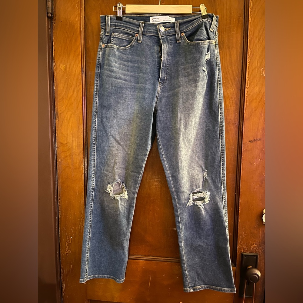 LEVI JEANS